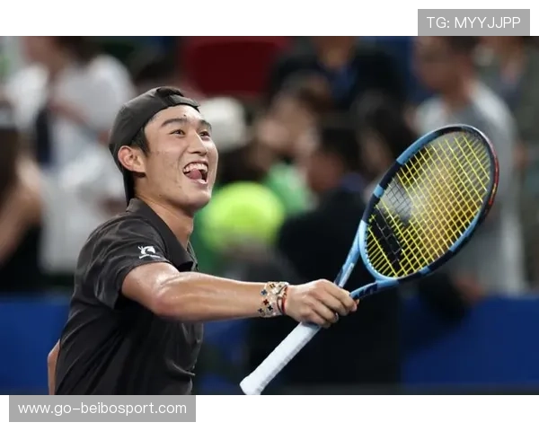 网球赛场风云再起 世界顶尖球员激烈角逐新一季大满贯赛事